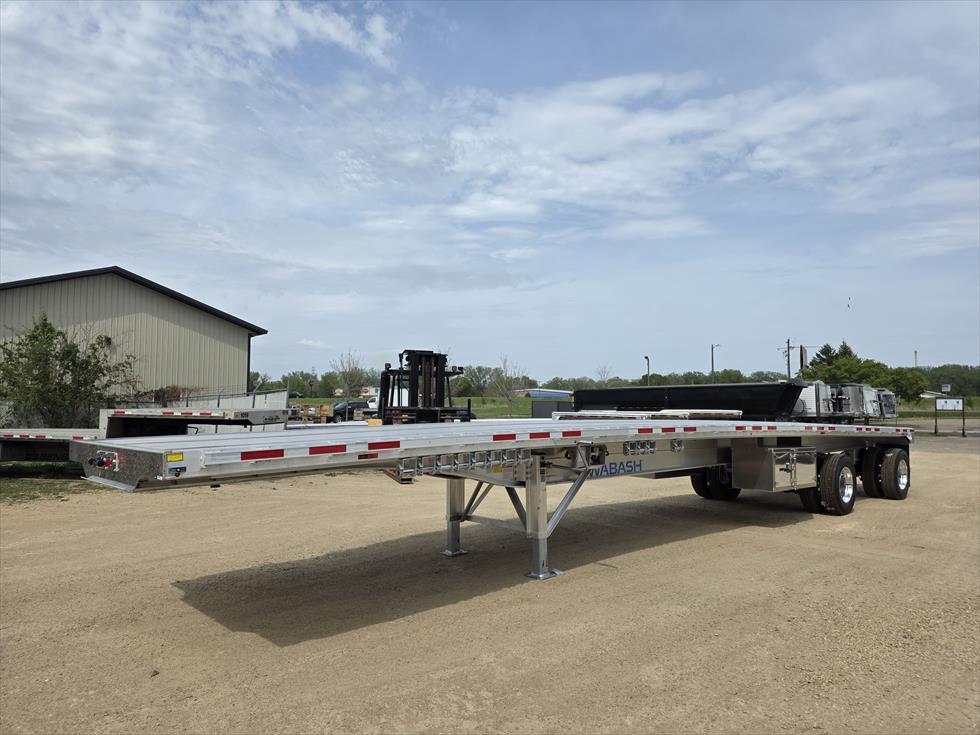2027 Benson (Wabash) Flatbed