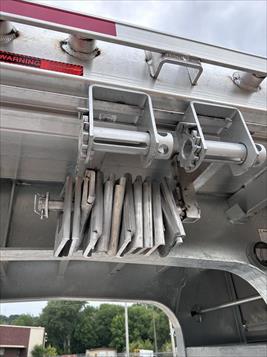 2028 Benson (Wabash) Drop Deck